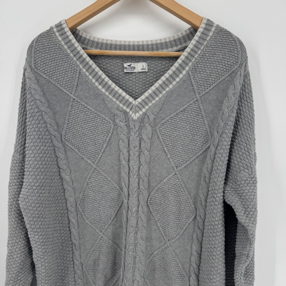 Hollister Womens Gray Cable Knit V Neck Long Sleeve Pullover Sweater Size L